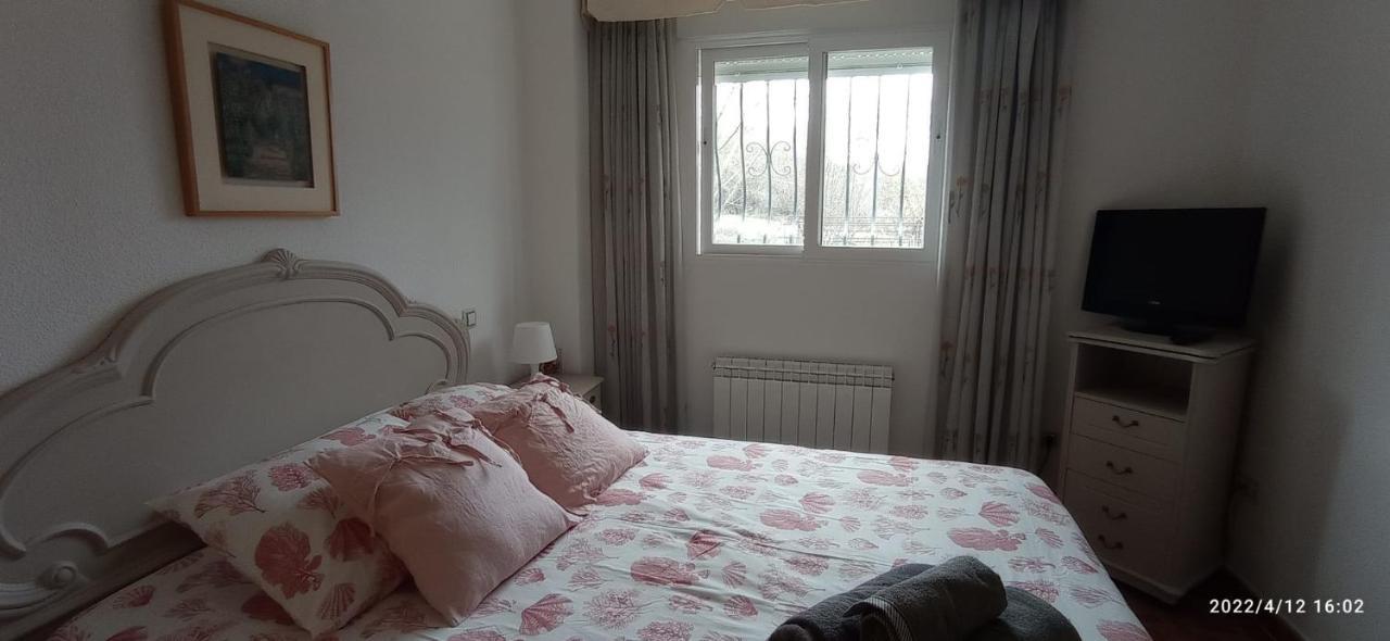 Casa De Huespedes Villa De Las Hortensias Bustarviejo Dış mekan fotoğraf